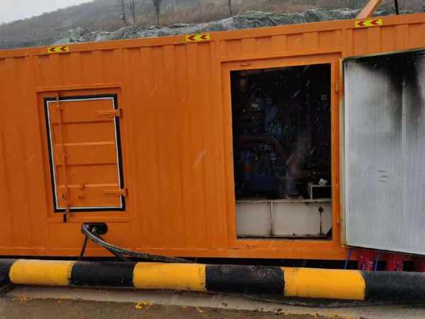 新兴发电车出租-应急柴油发电机组选什么样的比较好？